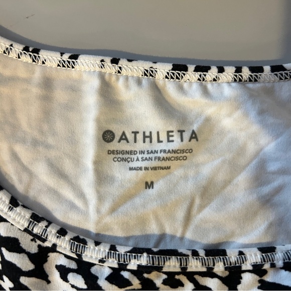 Athleta Black and White Shanti Square Neck Crop Top Workout Athletic Tank Medium - Picture 9 of 12